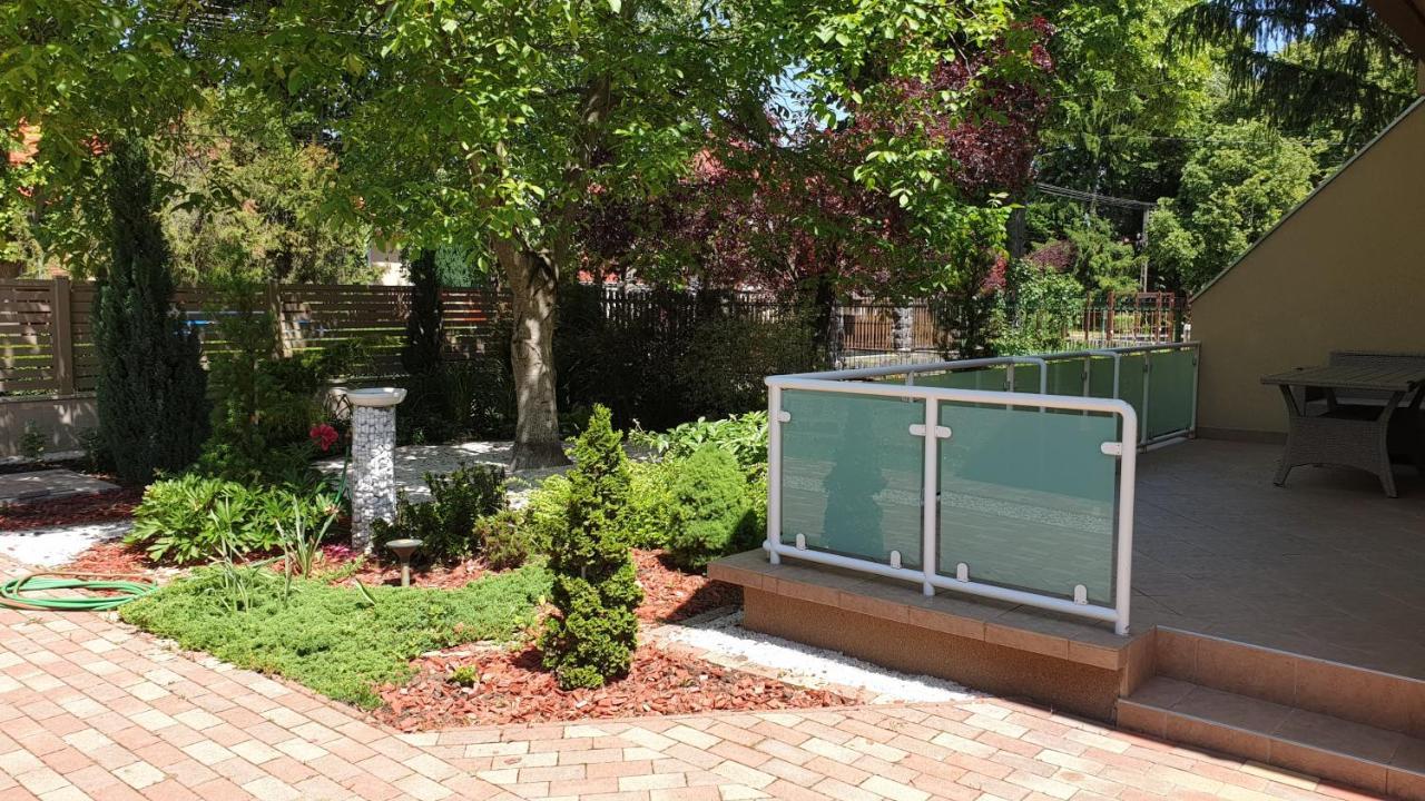 Keller Apartmanok Hajduszoboszlo Exterior foto