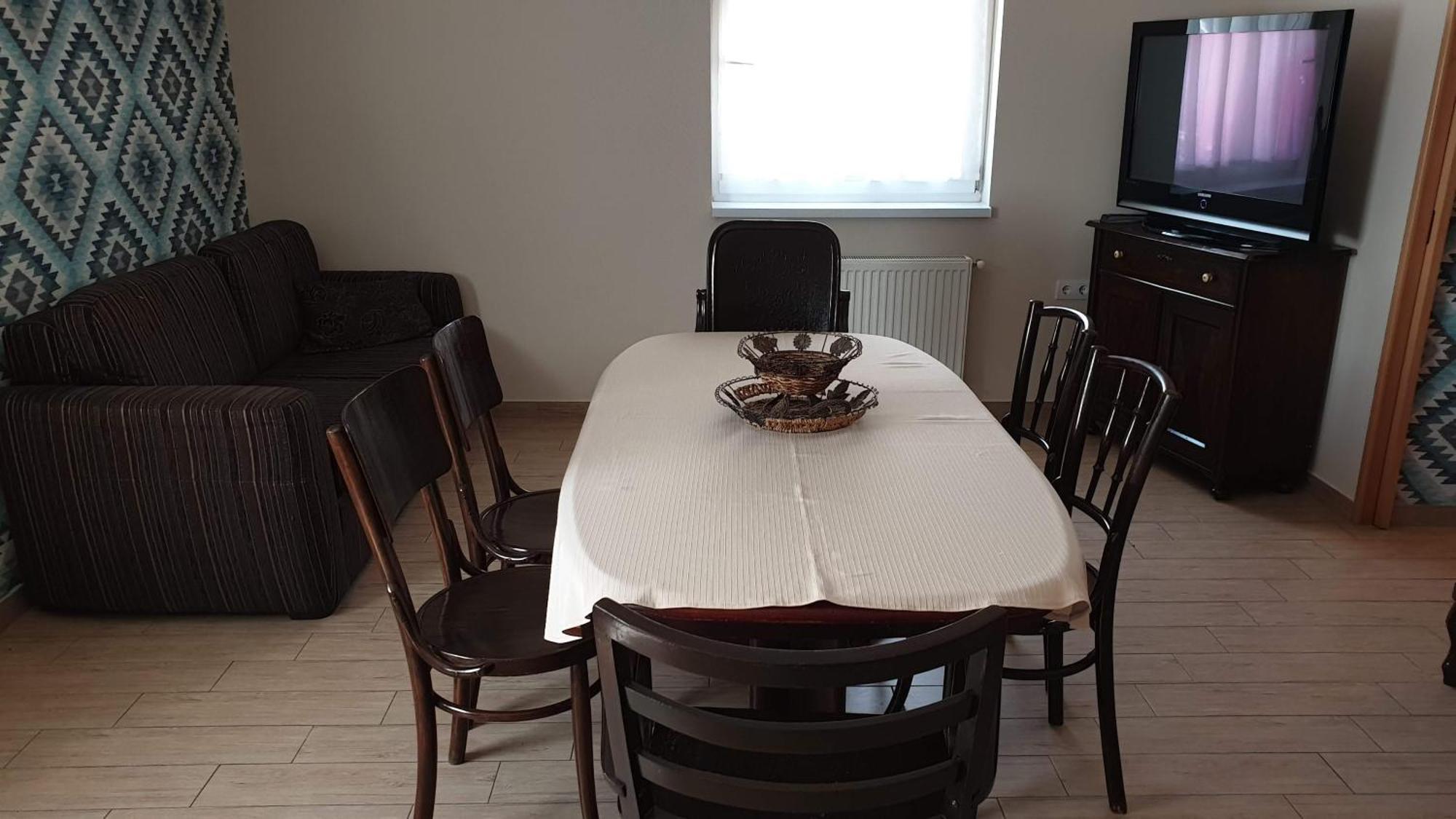 Keller Apartmanok Hajduszoboszlo Quarto foto