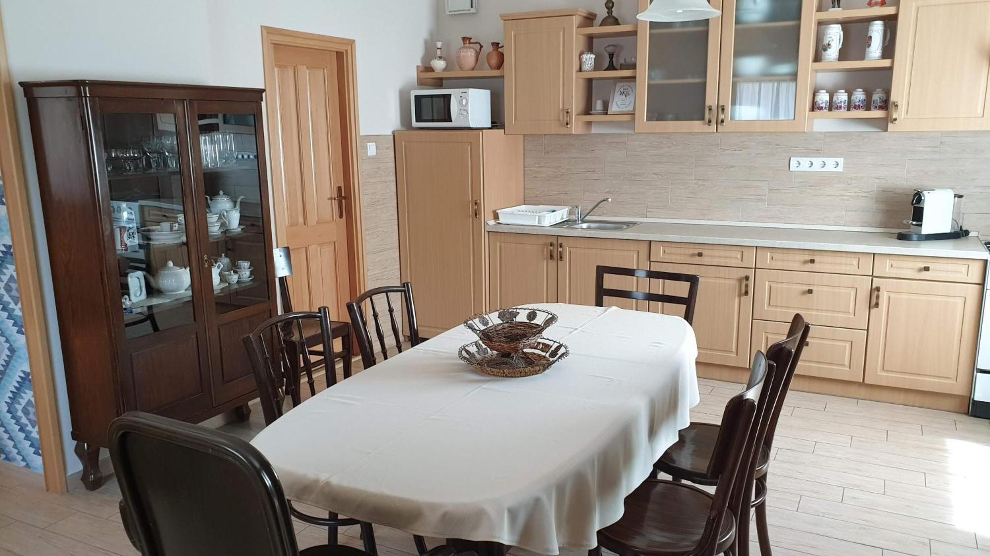 Keller Apartmanok Hajduszoboszlo Quarto foto